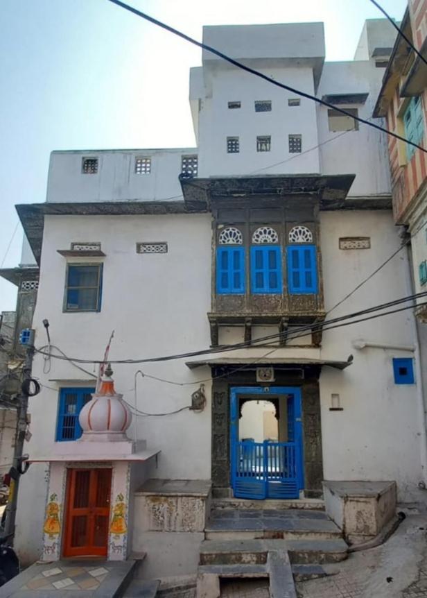 Madan Mohan Homestay *